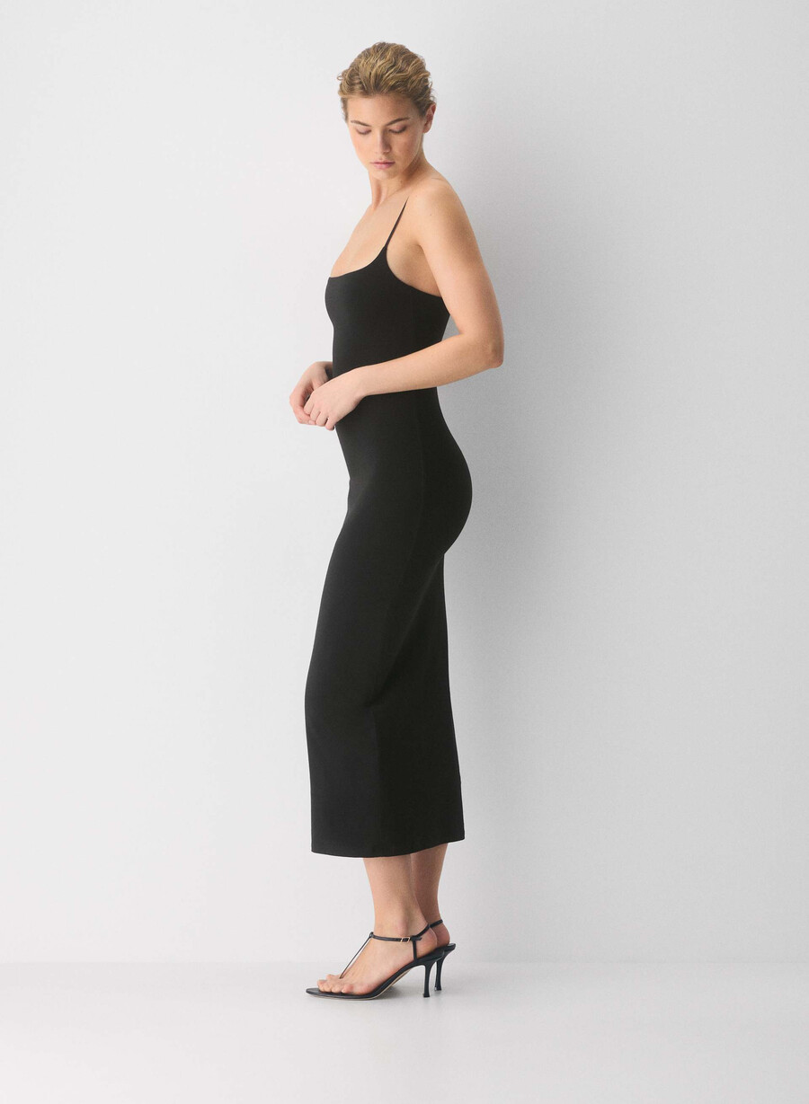 casual contour summon maxi cami-kjole svart
