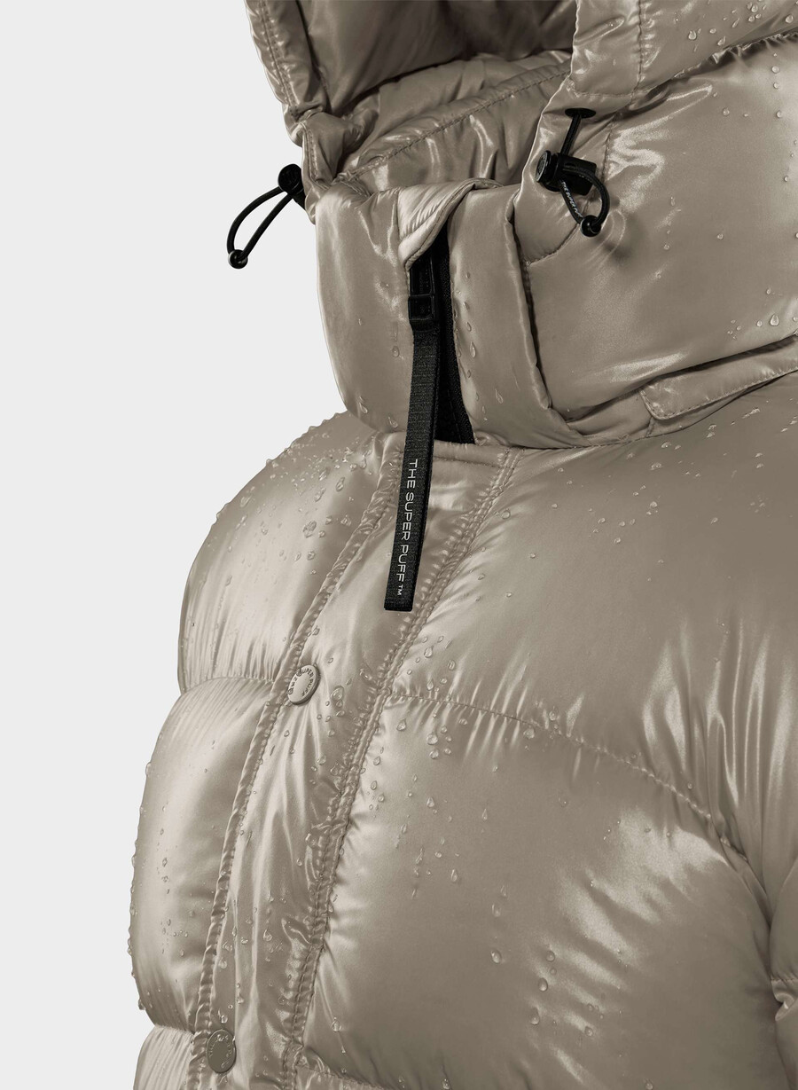 the super puff lang – høyglanset moderne taupe