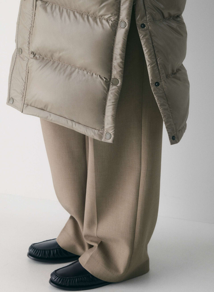 the super puff lang – høyglanset moderne taupe