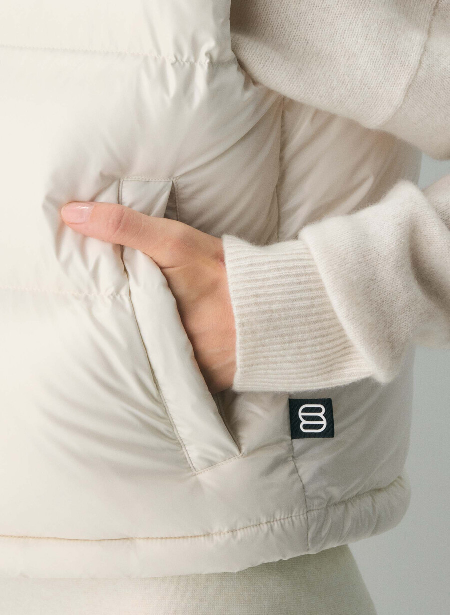 super puff shorty vest - høyglanset bjØrk