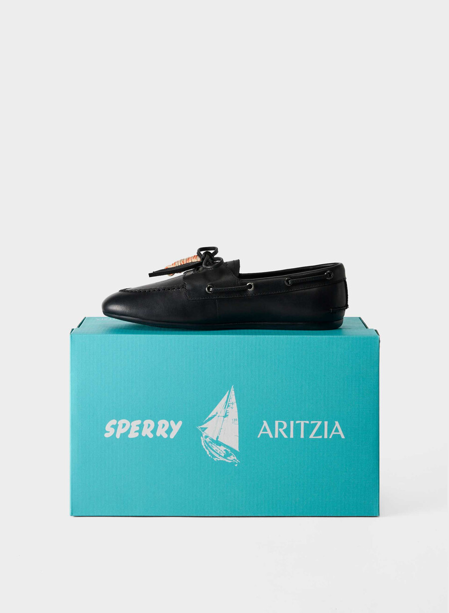 sperry x aritzia slim båtsko - glatt lær svart