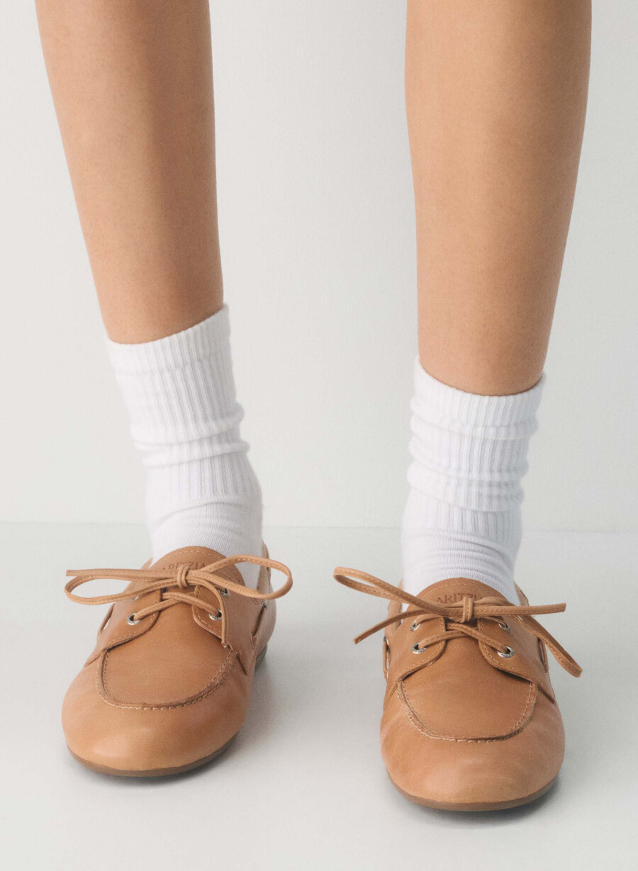 sperry x aritzia slim boat shoe - glatt skinn sahara sand