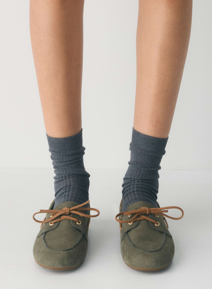 sperry x aritzia slim boat shoe - nubuck leather mainstay beige