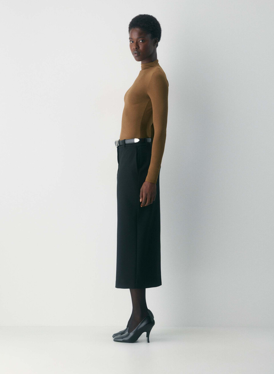 original contour lyric mockneck sjokoladebrun