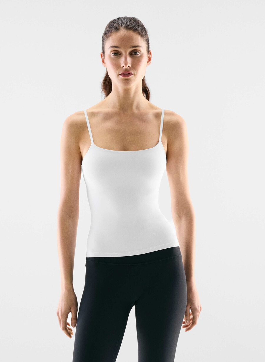 butter agility sports tanktop i hvitt
