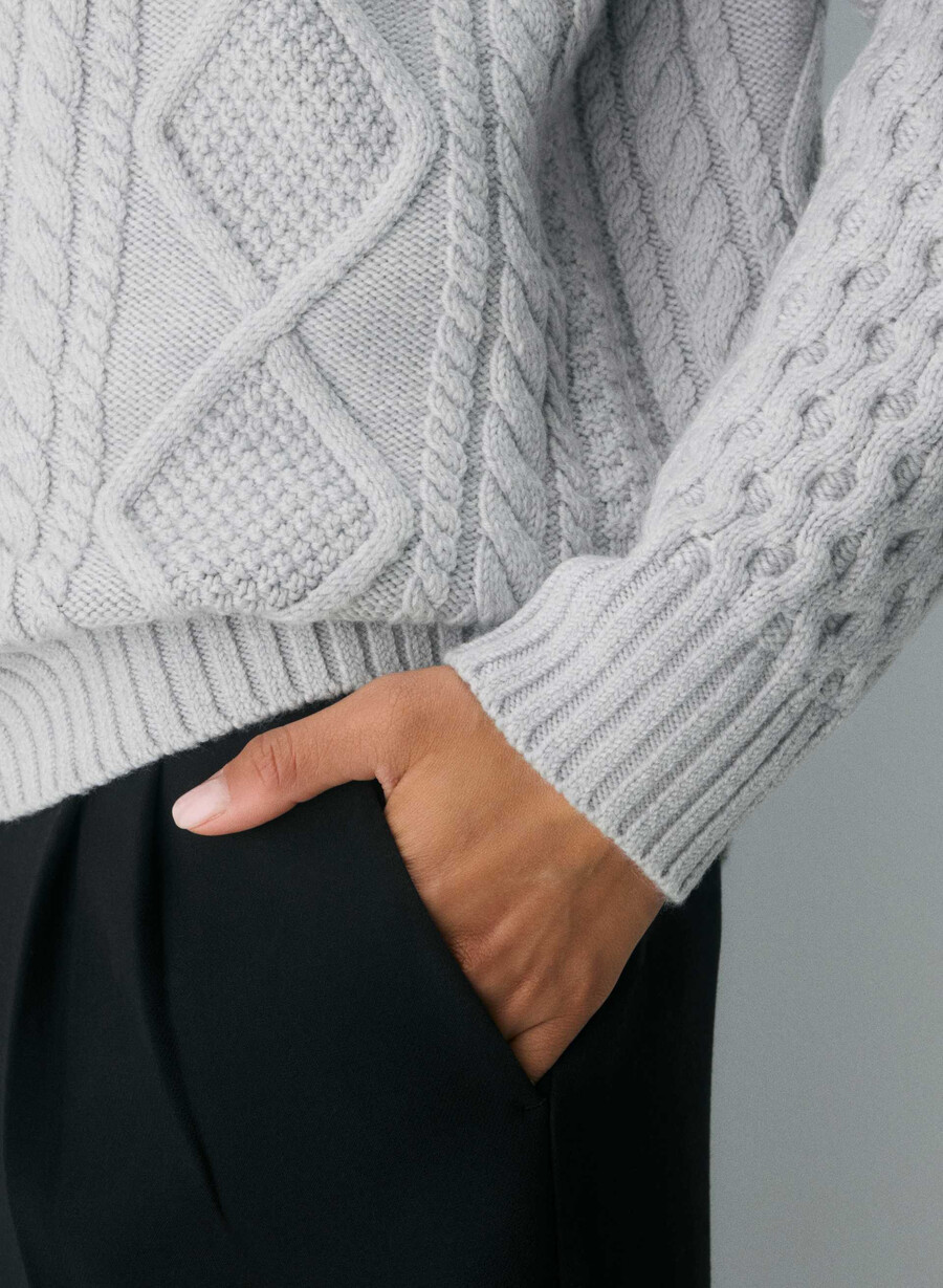 heritage knit merinoullgenser i myk krom