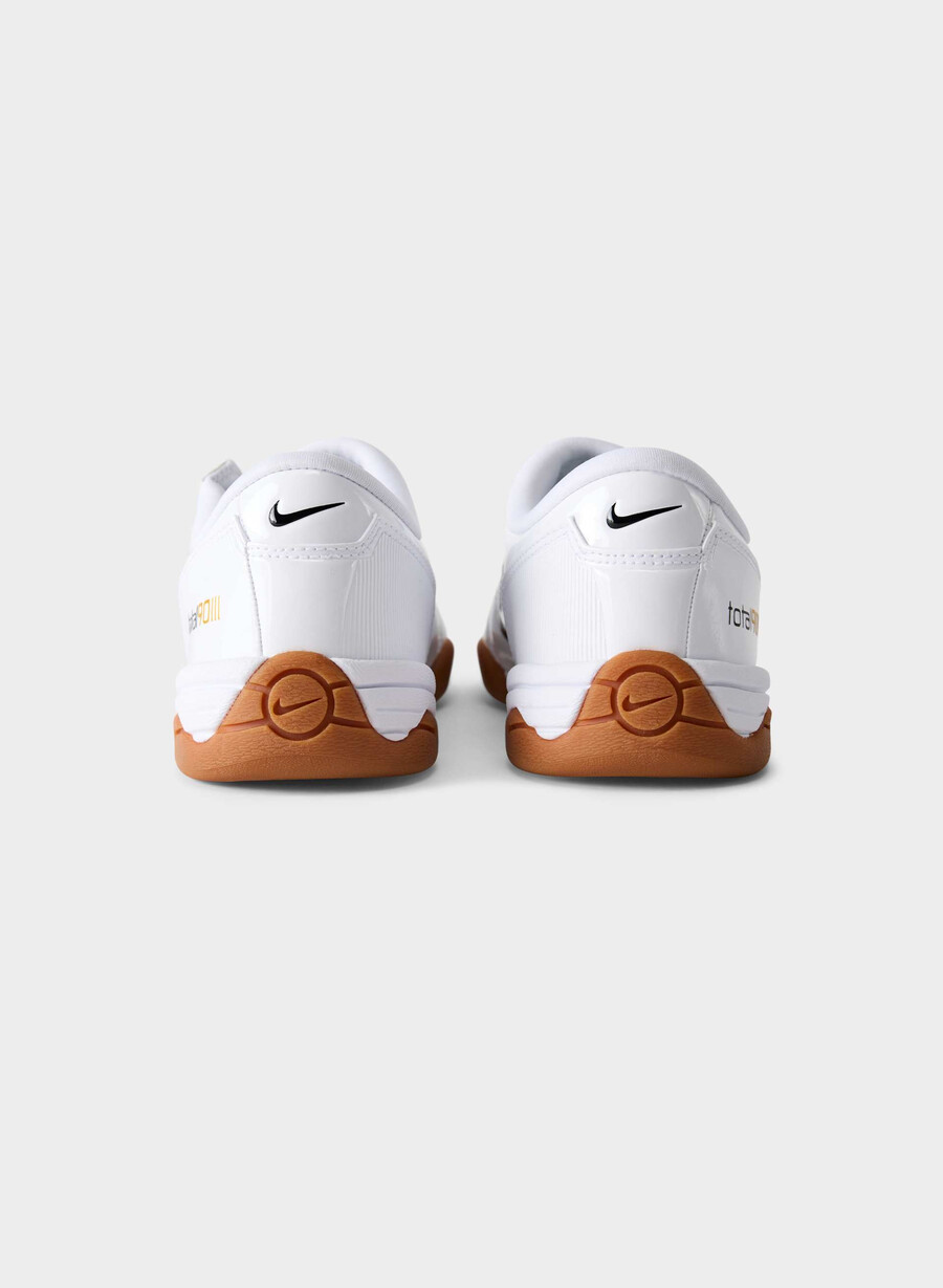 nike t90 hvitsvartgull