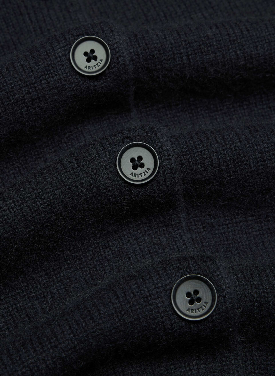 essential cashmere allegory cardigan mØrk navy