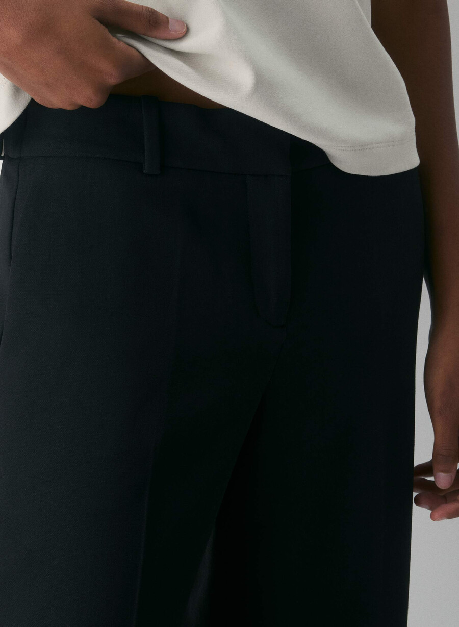 new agency lo-rise pant - reessential svart