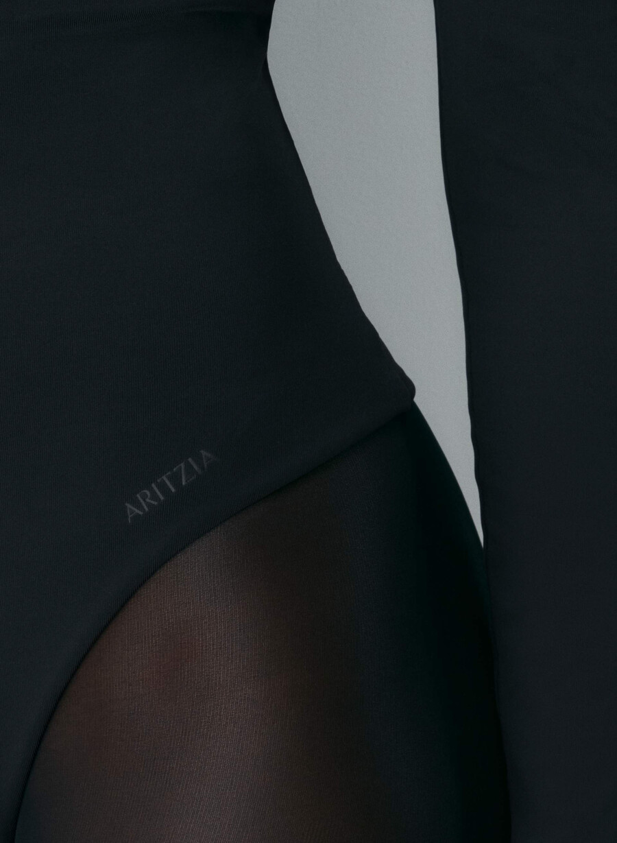 original contour turn bodysuit svart