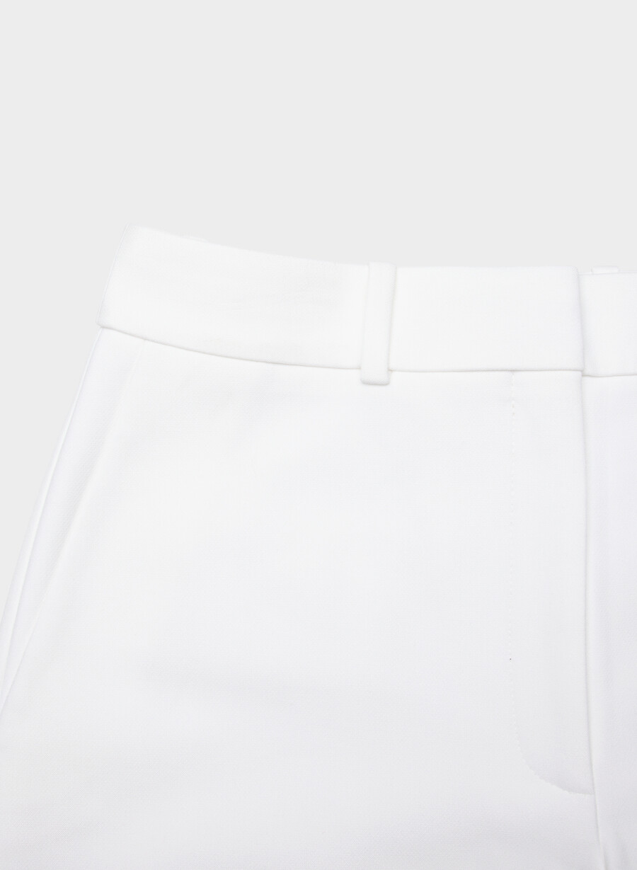 new agency mini short - reessential hvit
