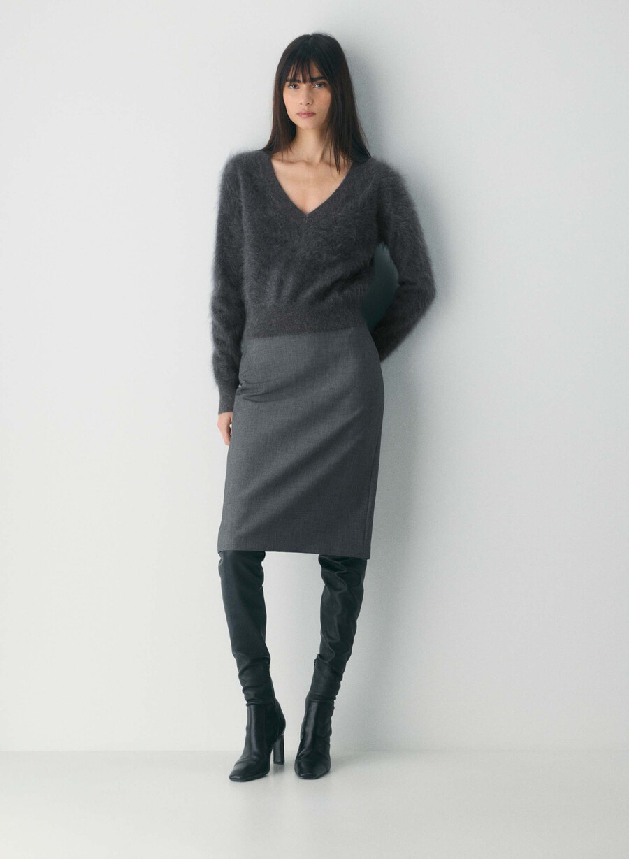 børstet kasjmir krympet genser med v-hals heather charcoal