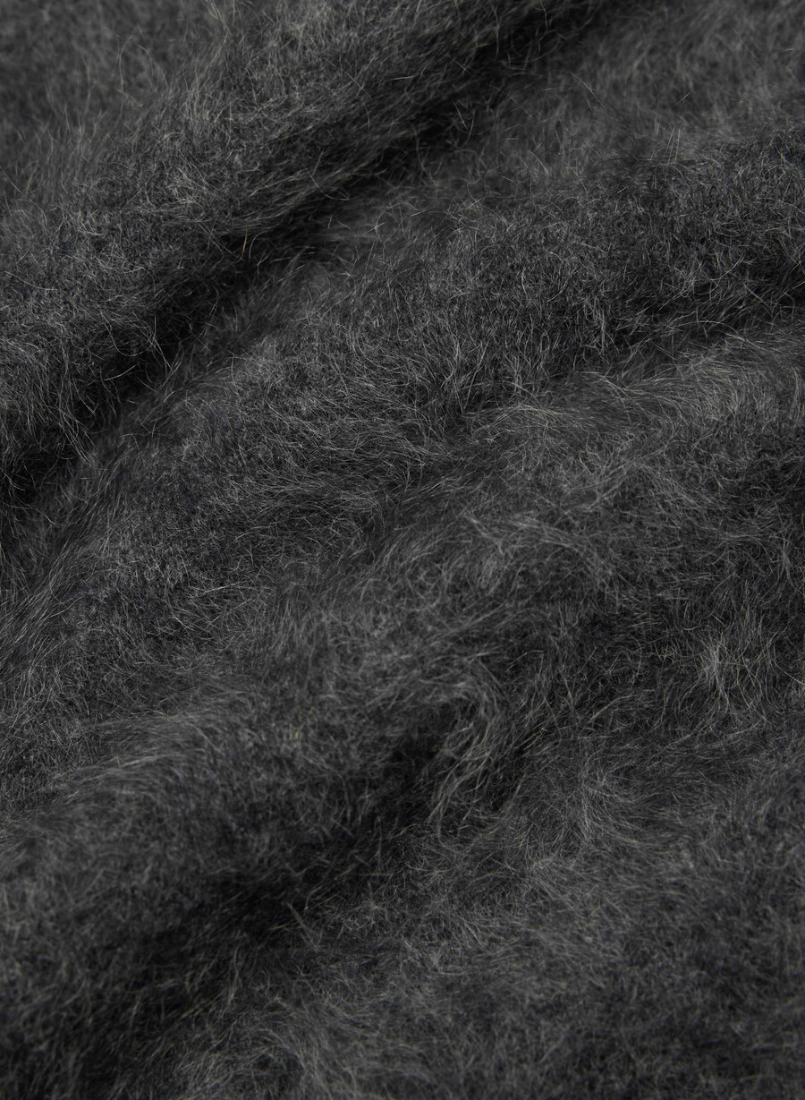 børstet kasjmir krympet genser med v-hals heather charcoal