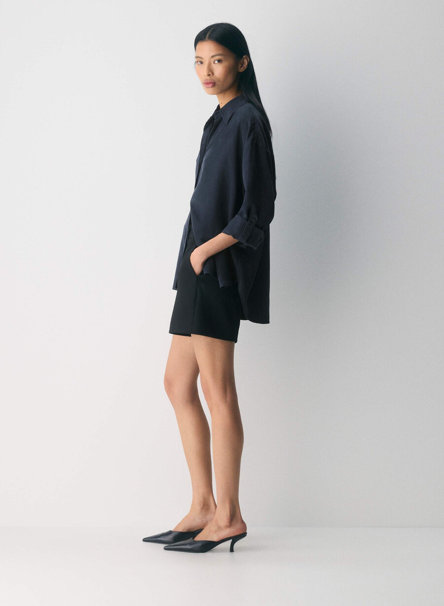 new agency mid-large shorts svart