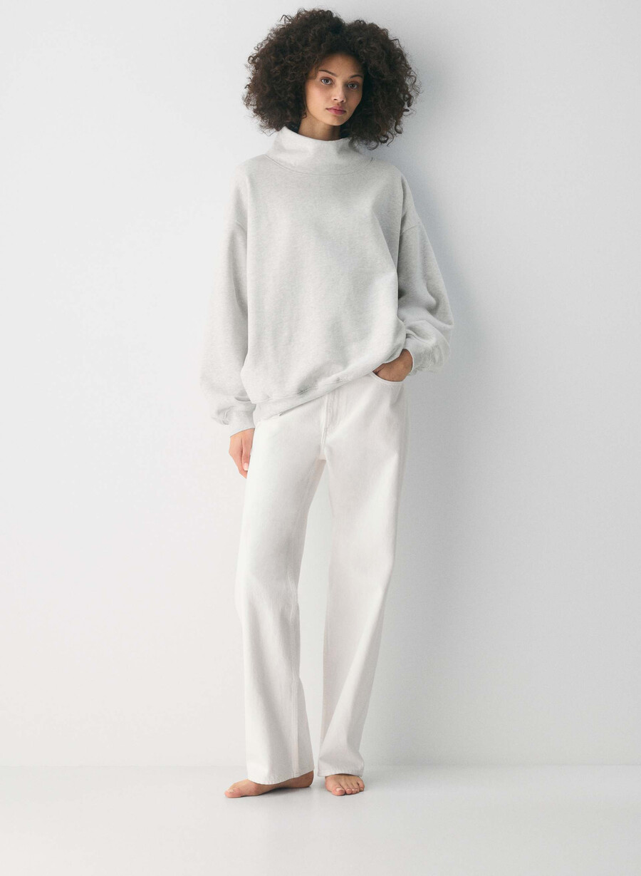 koselig svettefleece mega trakthals heather cloud white