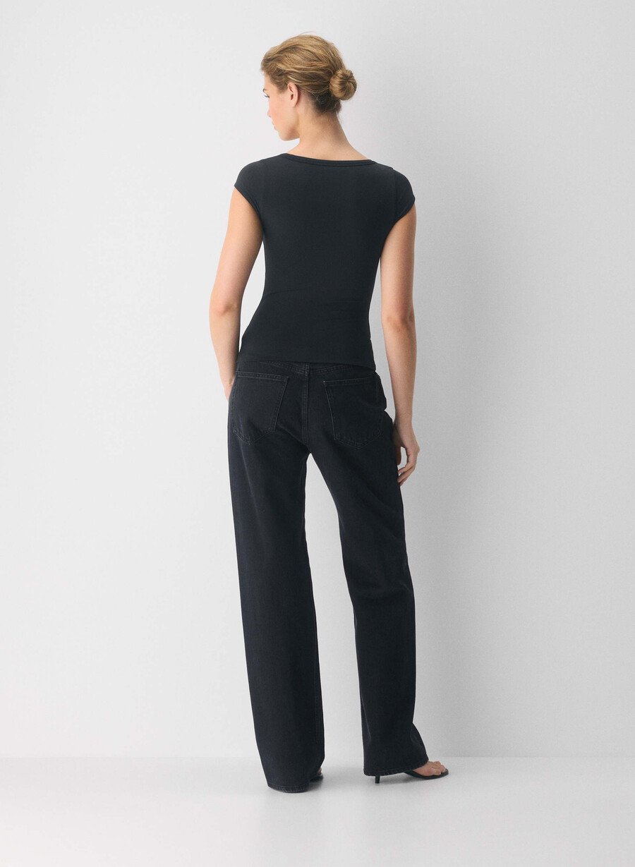 original contour emanate t-skjorte svart