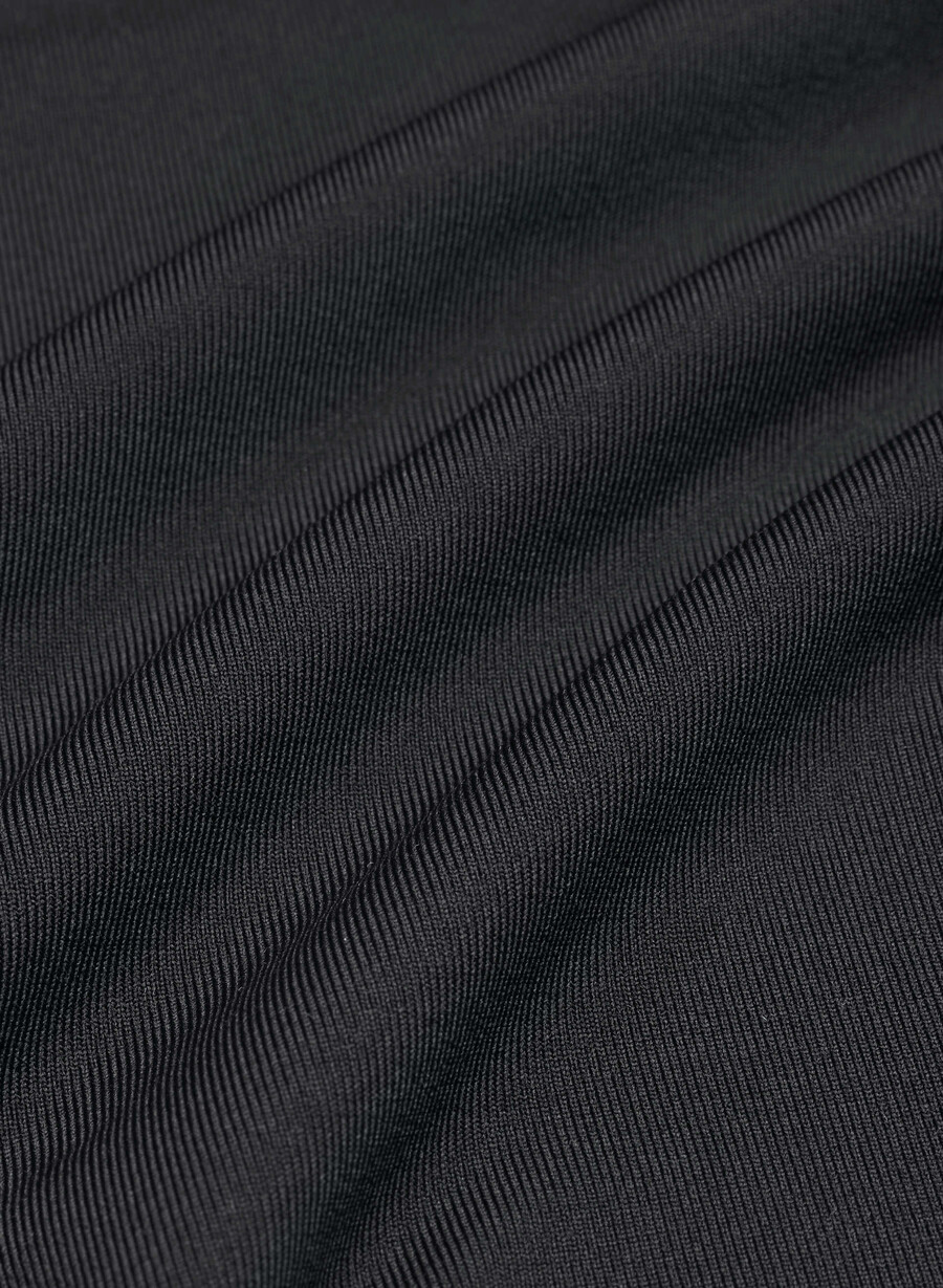 original contour emanate t-skjorte svart