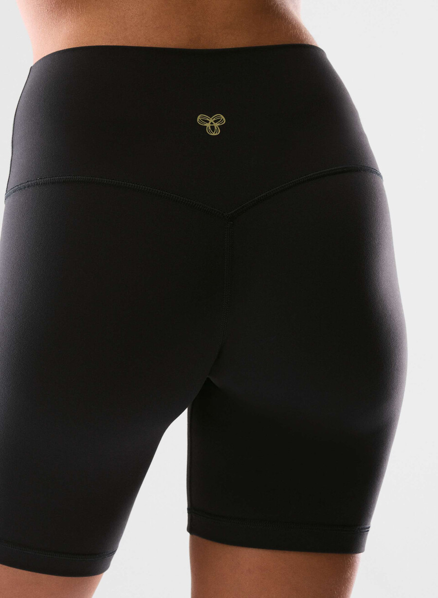 butter cheeky infinite høy rise 7 short svart