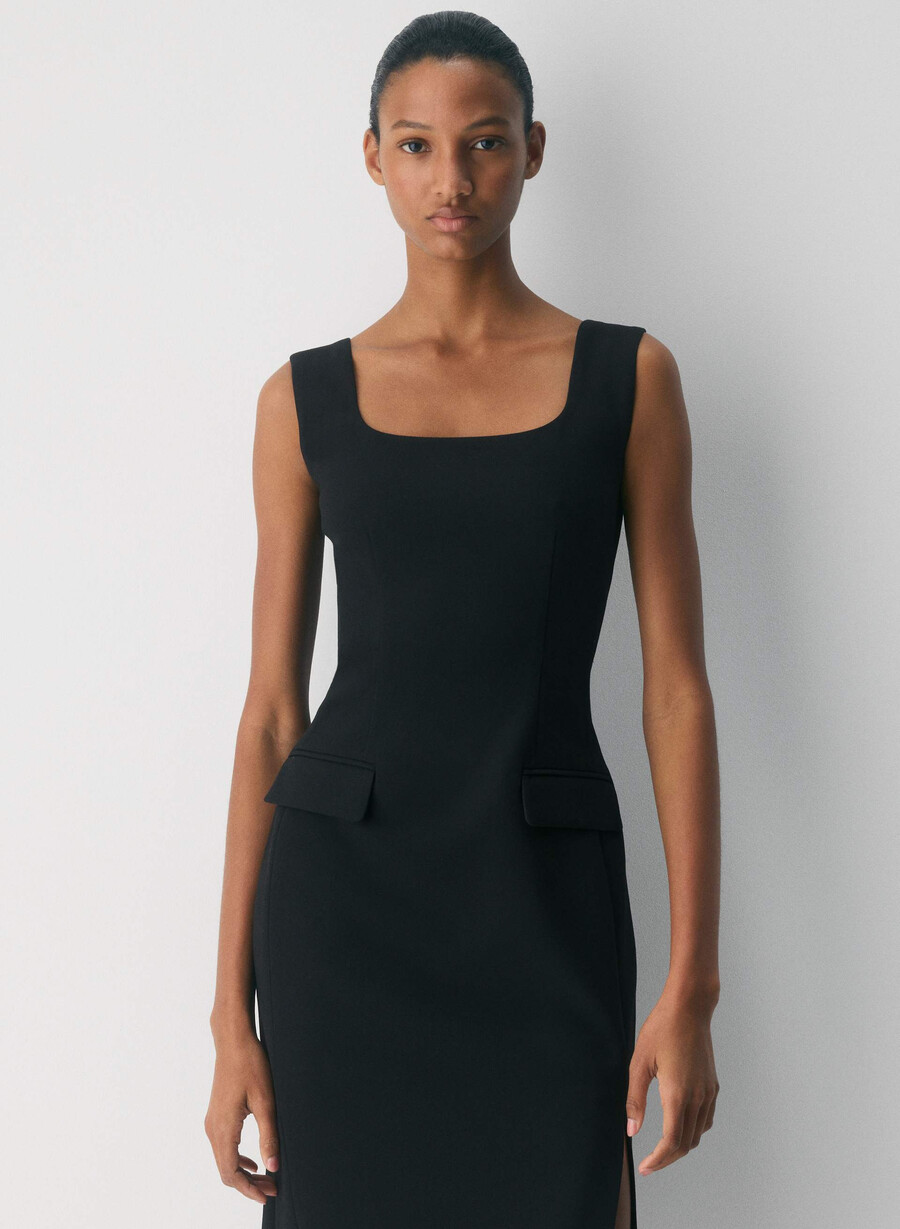 kjole med trekk - reessential black