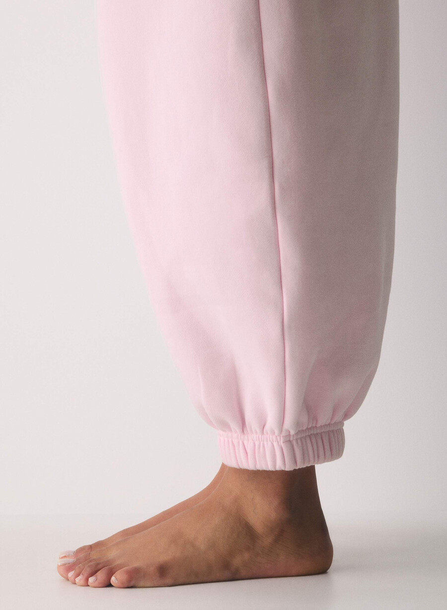 koselig joggebukse i fleece med megaballonger i villa rosa