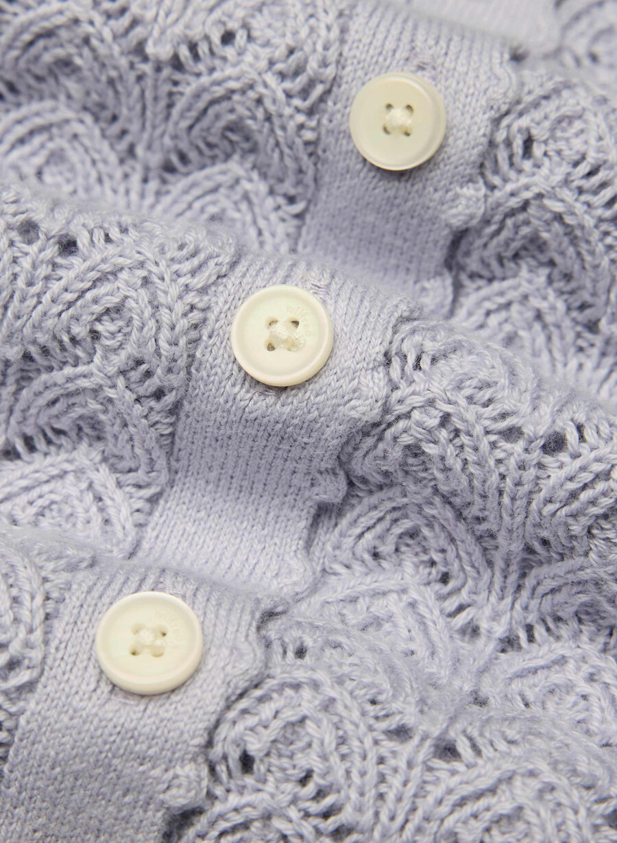 cotton charm prelusion cardigan i lilla med villblomster