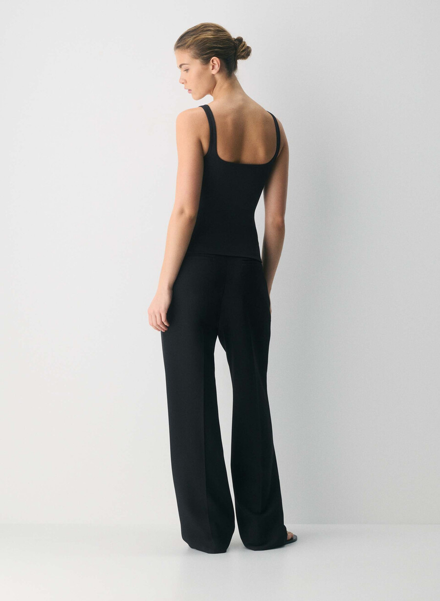 original contour penchant tanktop svart