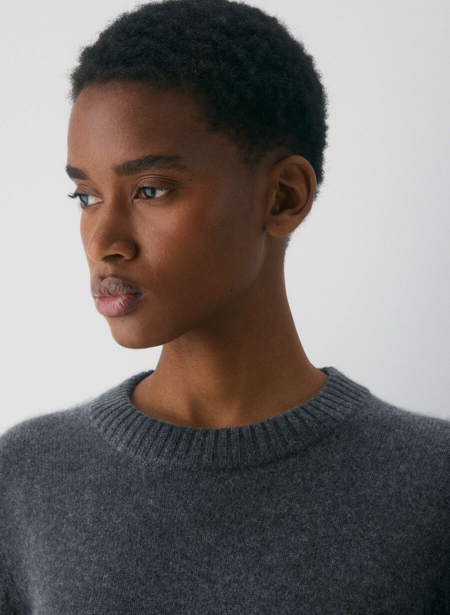 essential cashmere shrunken crew genser lynggrønn
