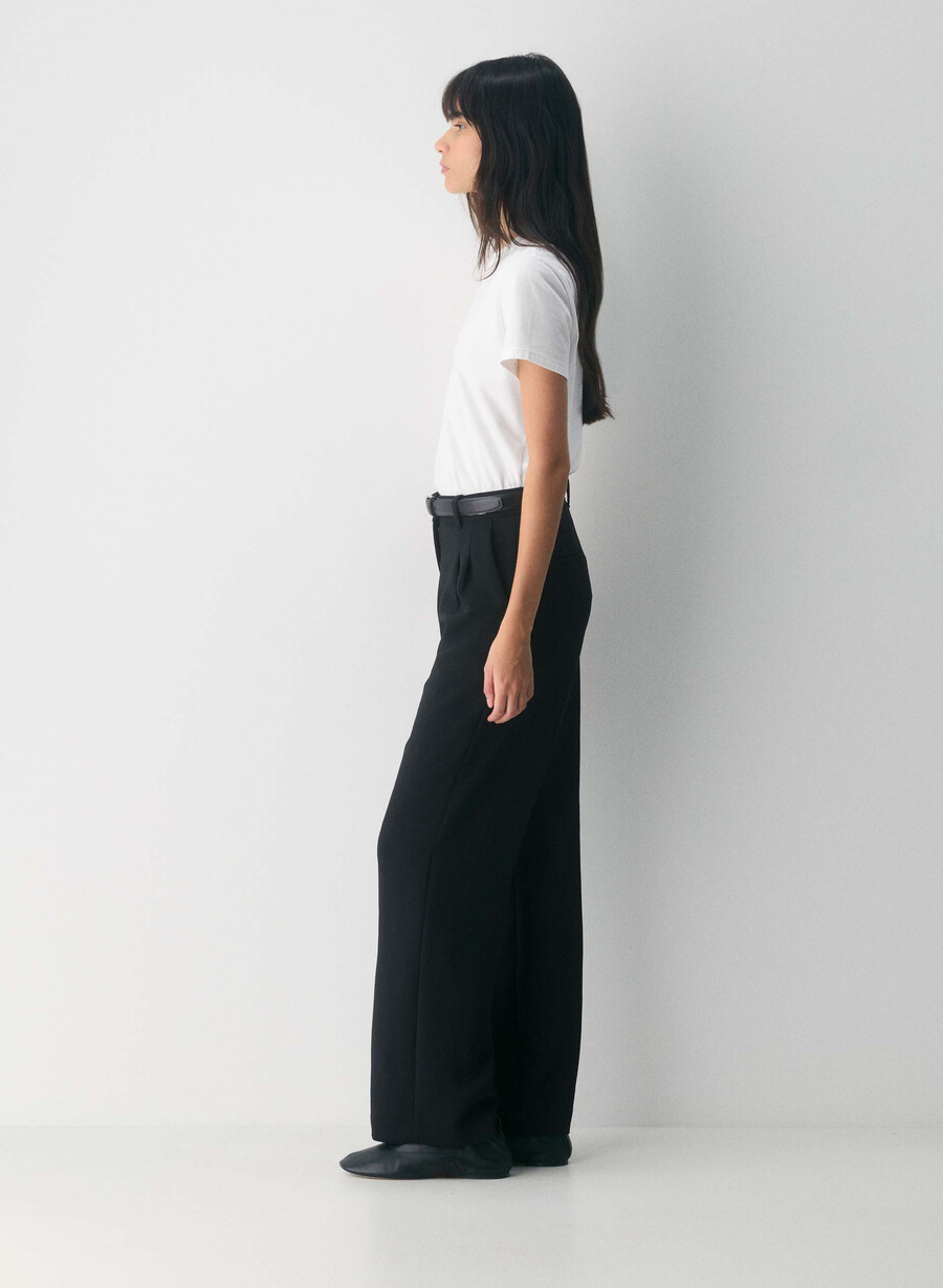 the effortless pant - crepette svart