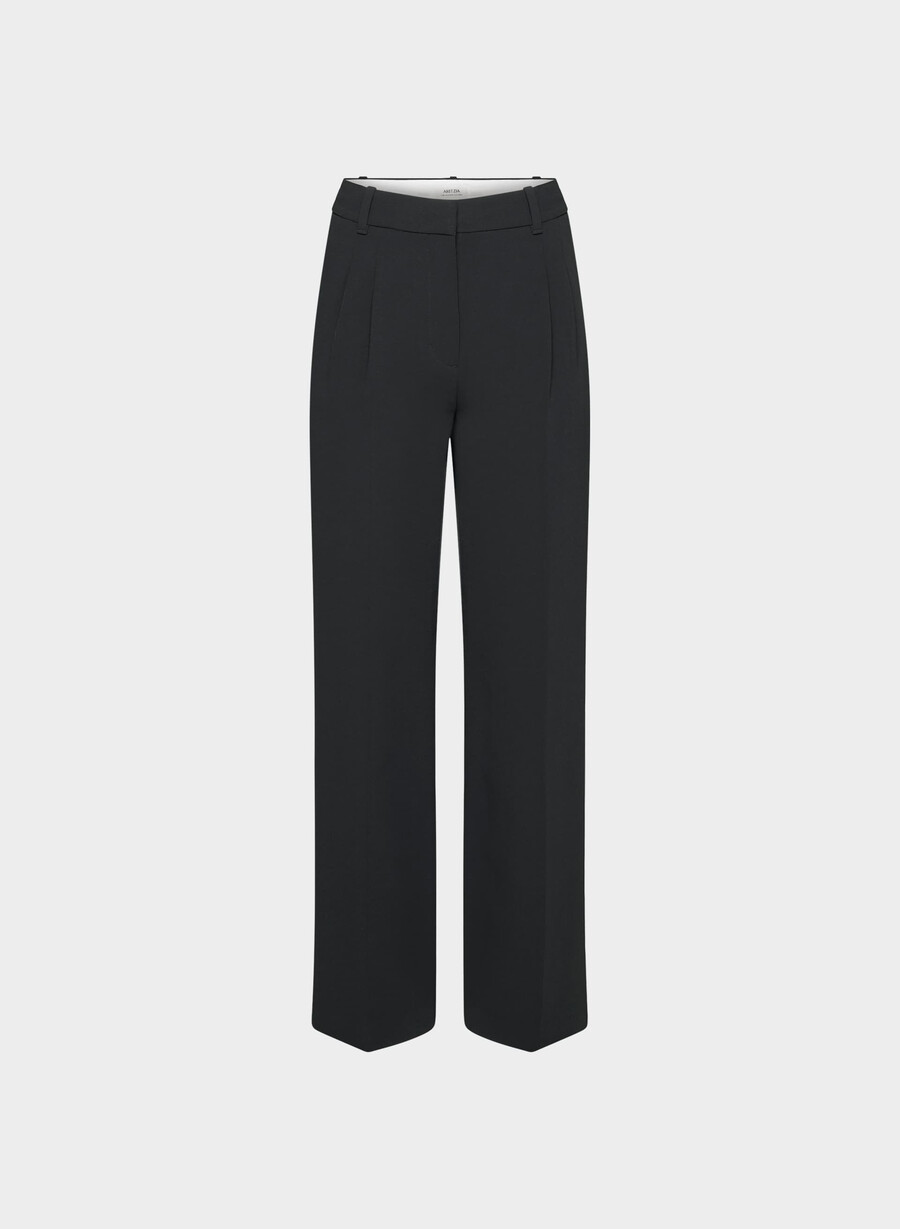 the effortless pant - crepette svart