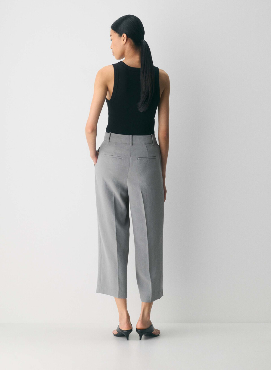 the effortless pant cropped - crepette riverstone grÅ