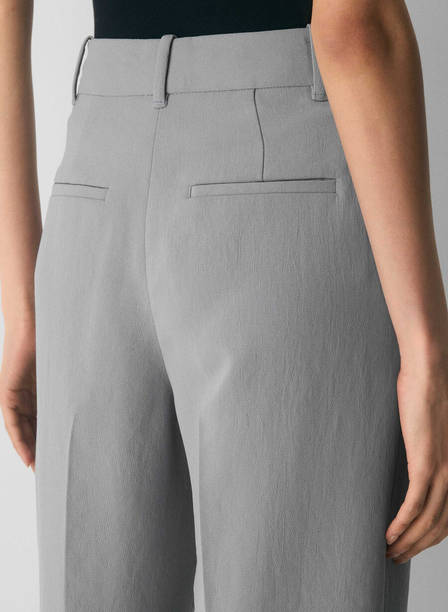 the effortless pant cropped - crepette riverstone grÅ