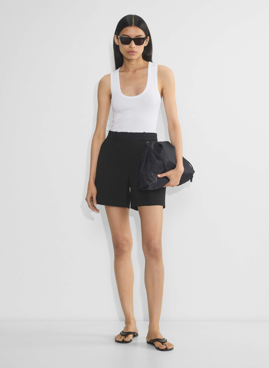 plisset midt-lår shorts svart