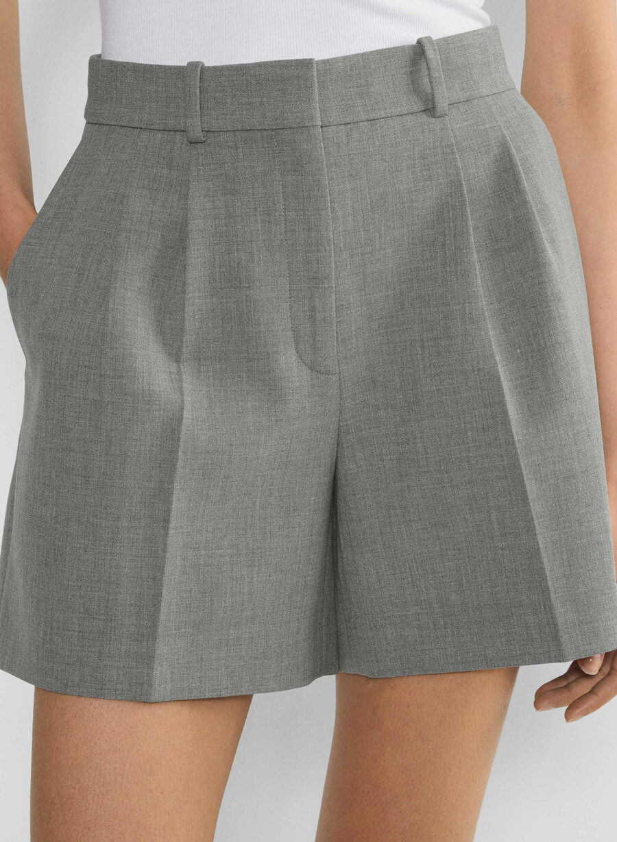 plisset shorts til midt på låret mØrkegrÅ melang