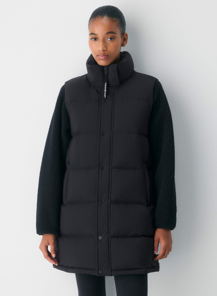super puff mid vest – climatte svart