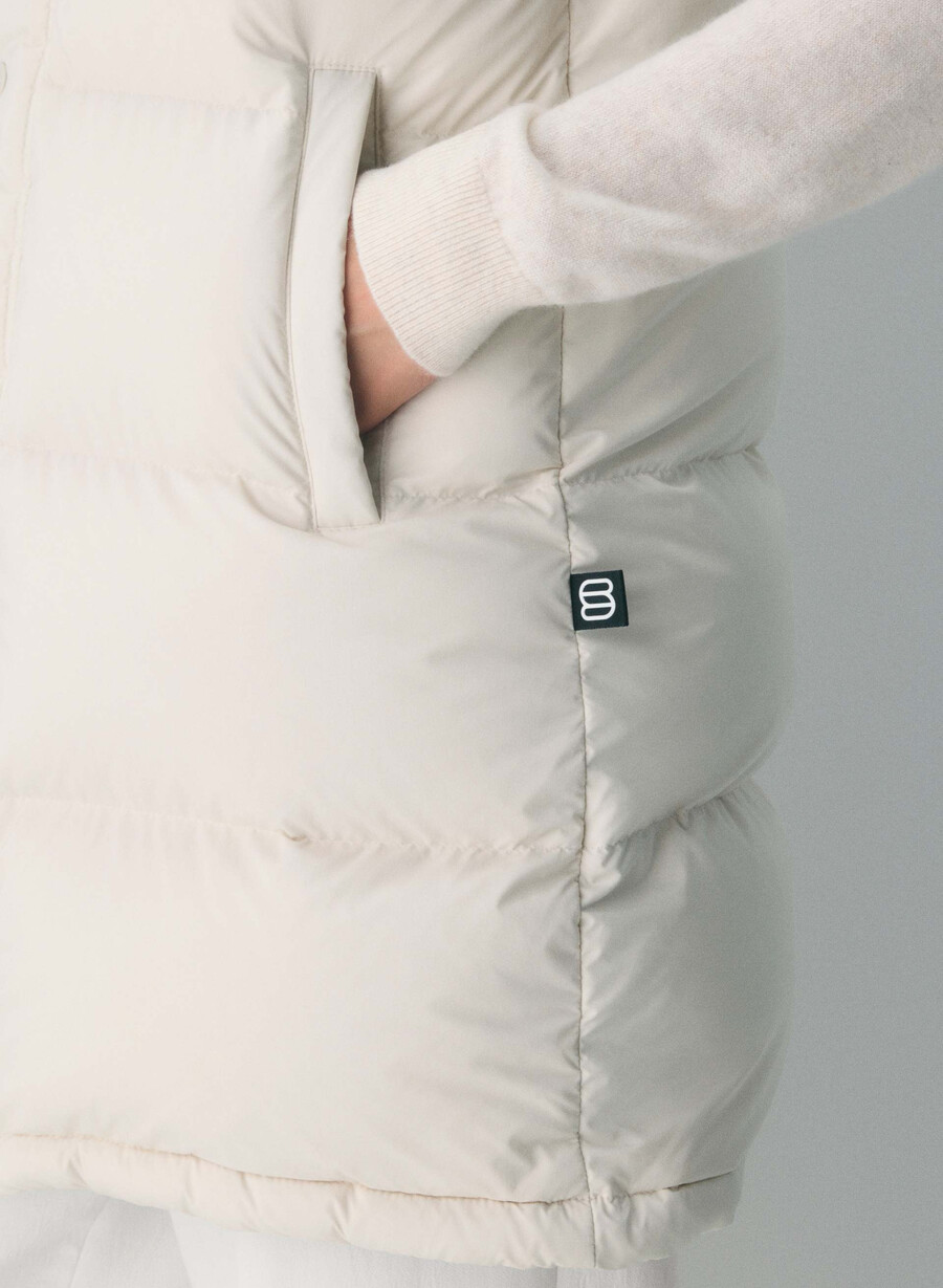 super puff mid vest - climatte matte pearl