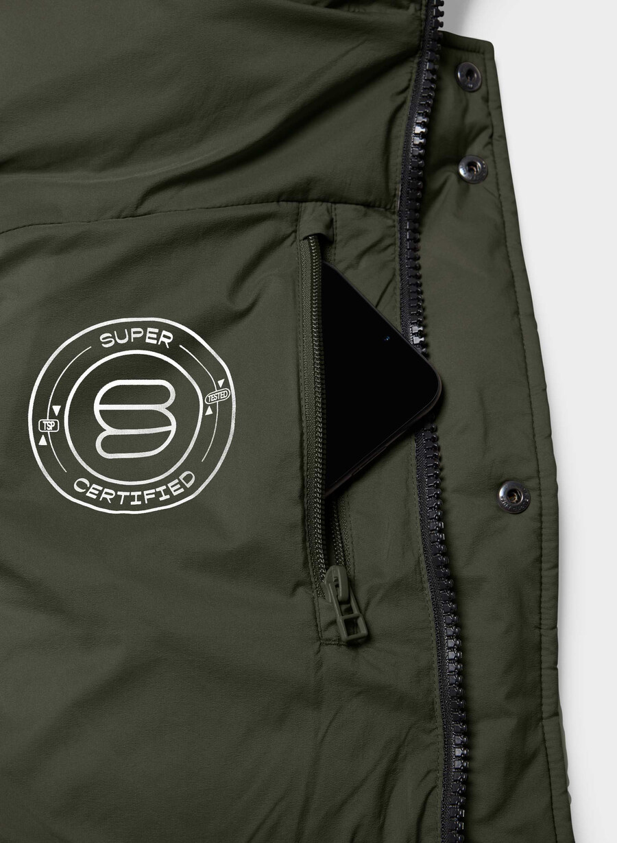 super puff mid vest – climatte flintgrØnn