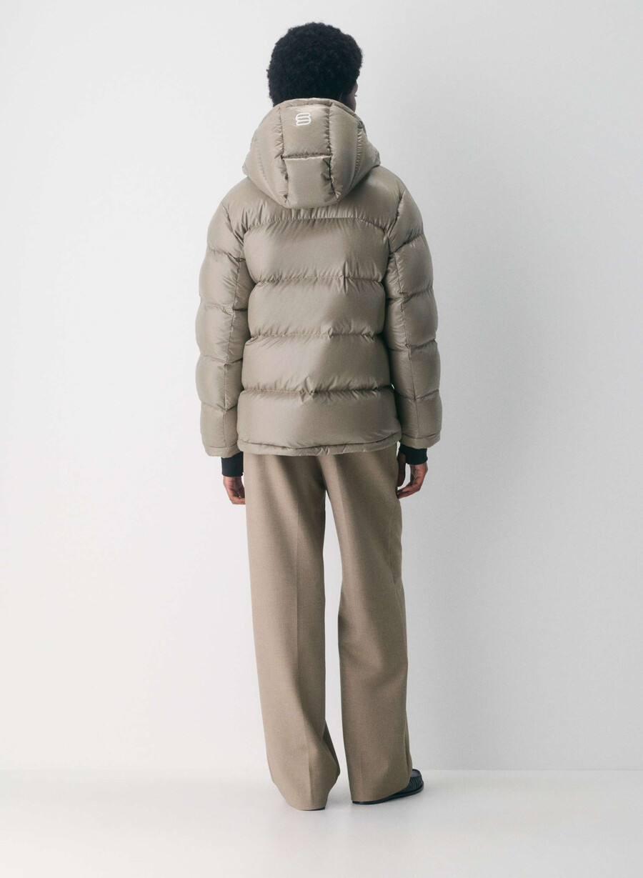 super puff høyglanset moderne taupe