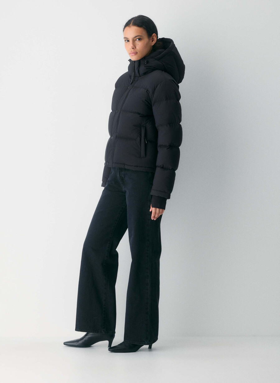 super puff shorty – climatte svart