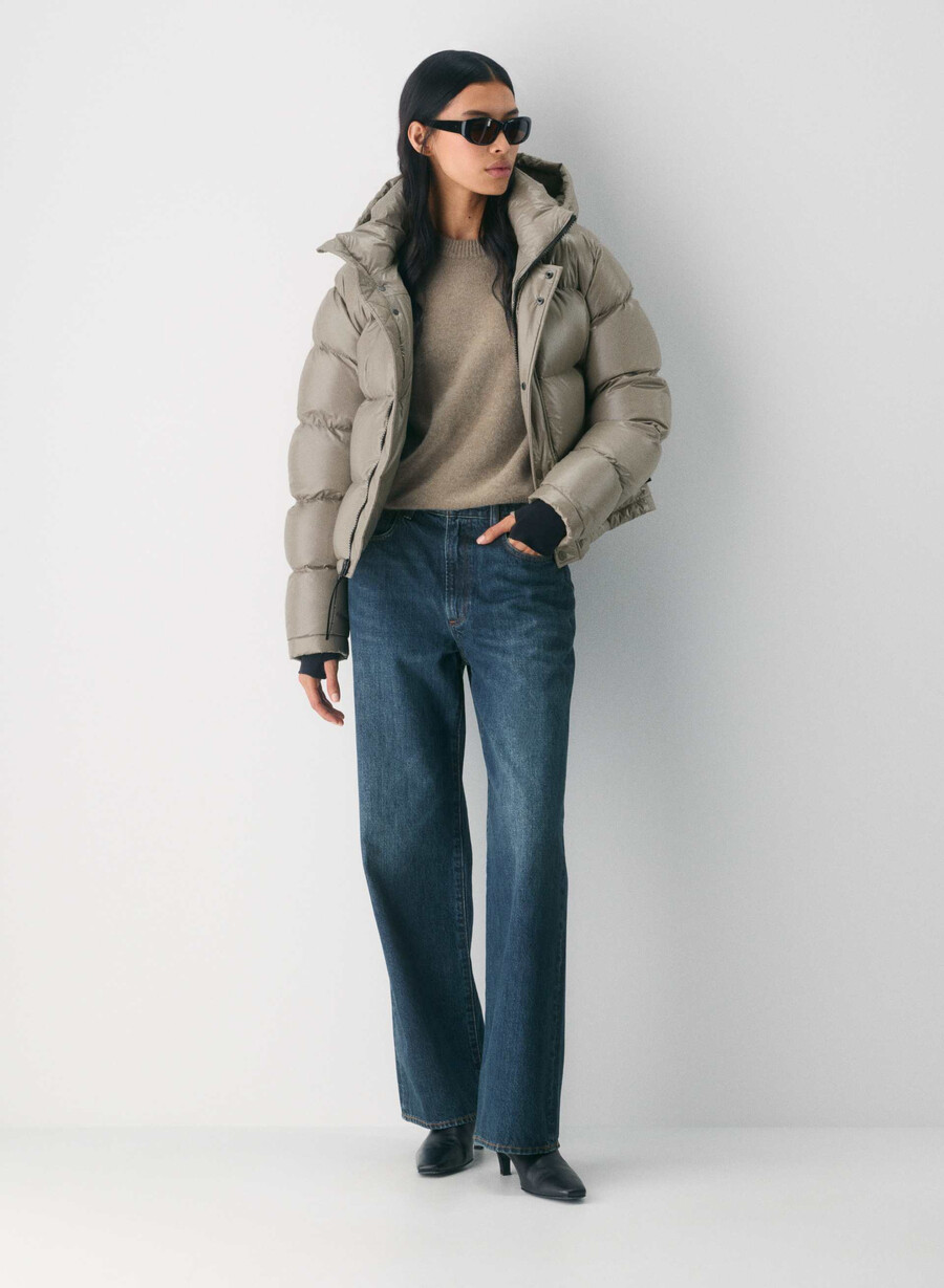 the super puff shorty - høyglanset moderne taupe