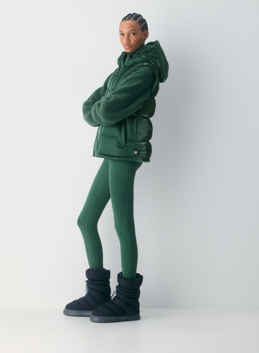 super puff-vesten – liquid shine campus green