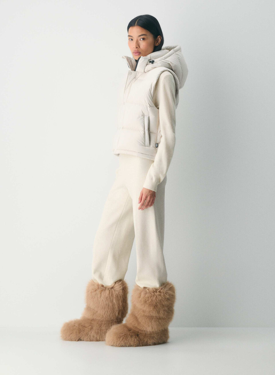 super puff shorty vest – climatte matte pearl