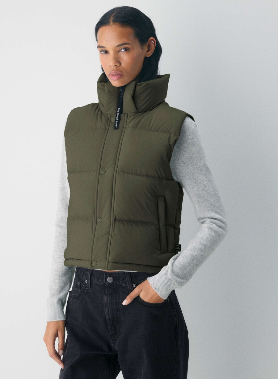 super puff shorty vest - climatte mØrk oliven