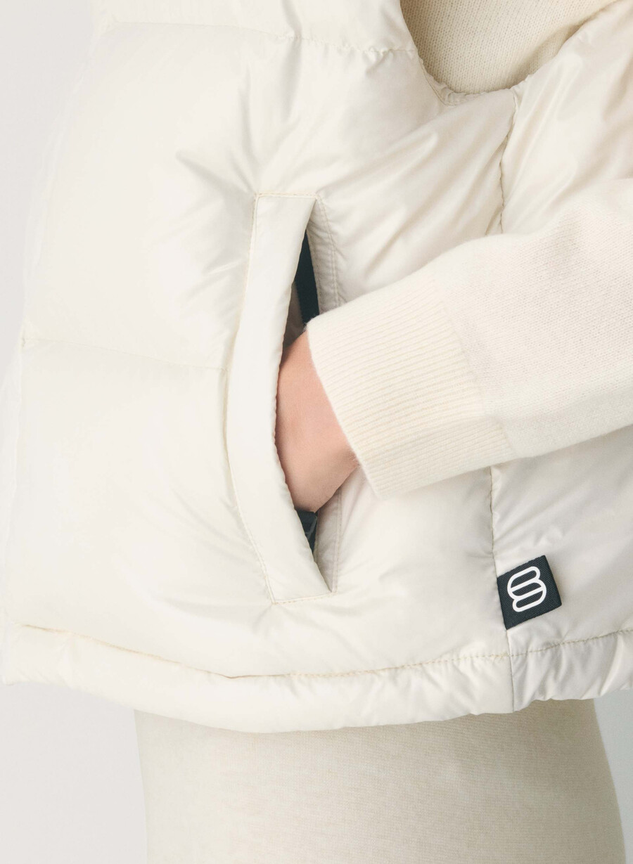 super puff shorty vest - høyglanset bjØrk