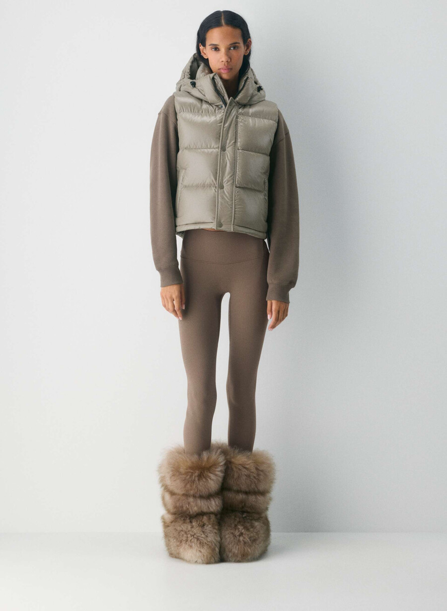 super puff shorty vest - hi-gloss moderne taupe
