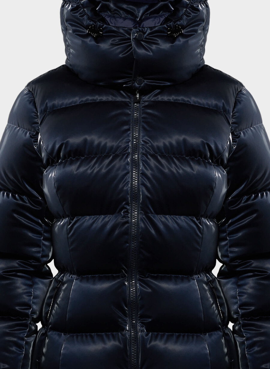 supersnug puff – flytende glans admiral