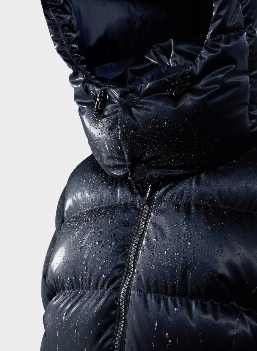 supersnug puff – flytende glans admiral