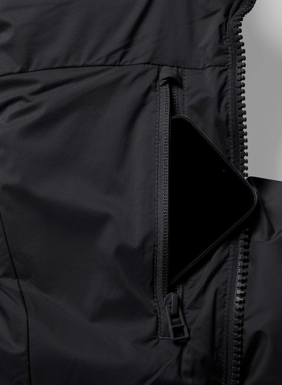 supersnug puff-vesten – climatte svart