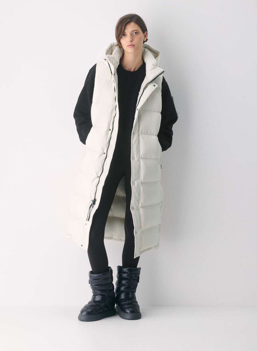 super puff lang vest - climatte matte pearl