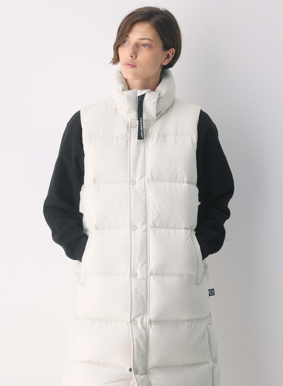 super puff lang vest - climatte matte pearl