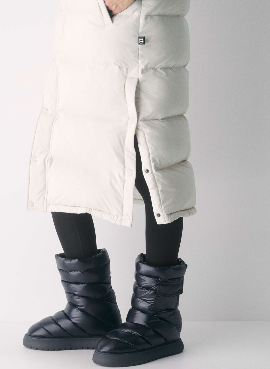 super puff lang vest - climatte matte pearl